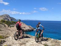 Stunning Mallorquian nature to be discovered by you on our mountain bikes.
